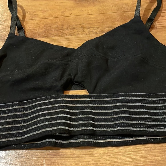 Bebe Black/Silver Striped Bra Top Small - Picture 2 of 4
